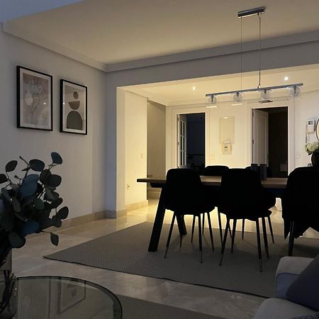 Penthouse With Sea Views In Marbella Apartment Exterior photo